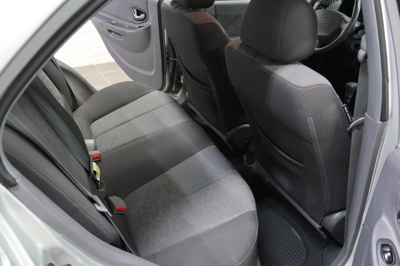 Hyundai Accent 5-dörrar 1.6 Endast 2004, kuva 6/7