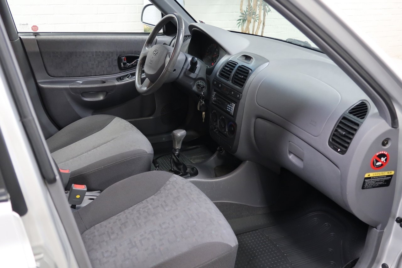 Hyundai Accent 5-dörrar 1.6 Endast 2004, kuva 5/7