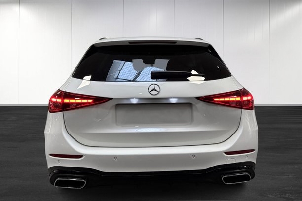 Mercedes-Benz C 300 e T 9G-Tronic 2022, bild 4/10