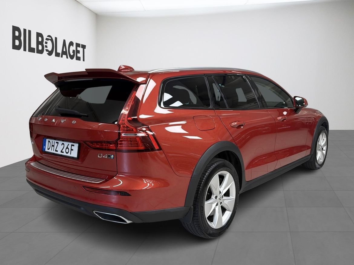 Volvo V60 Cross Country 2021, kuva 4/9
