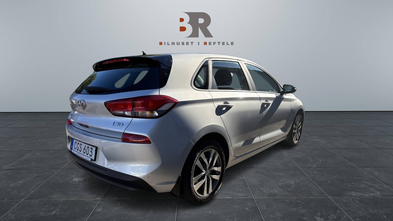 Hyundai i30 1.6 CRDi Comfort Euro 6 2018, bild 7/10