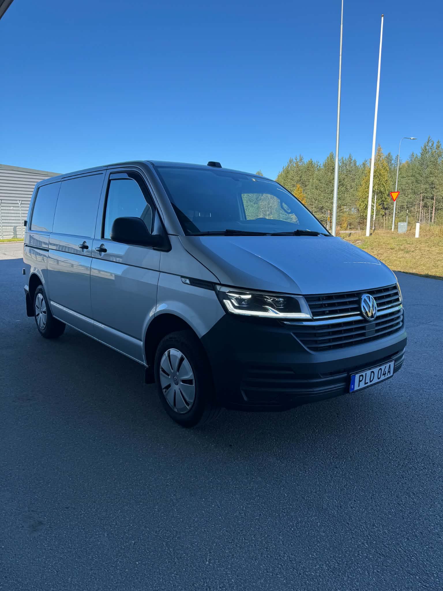 Volkswagen Transporter 2022, bild 2/7