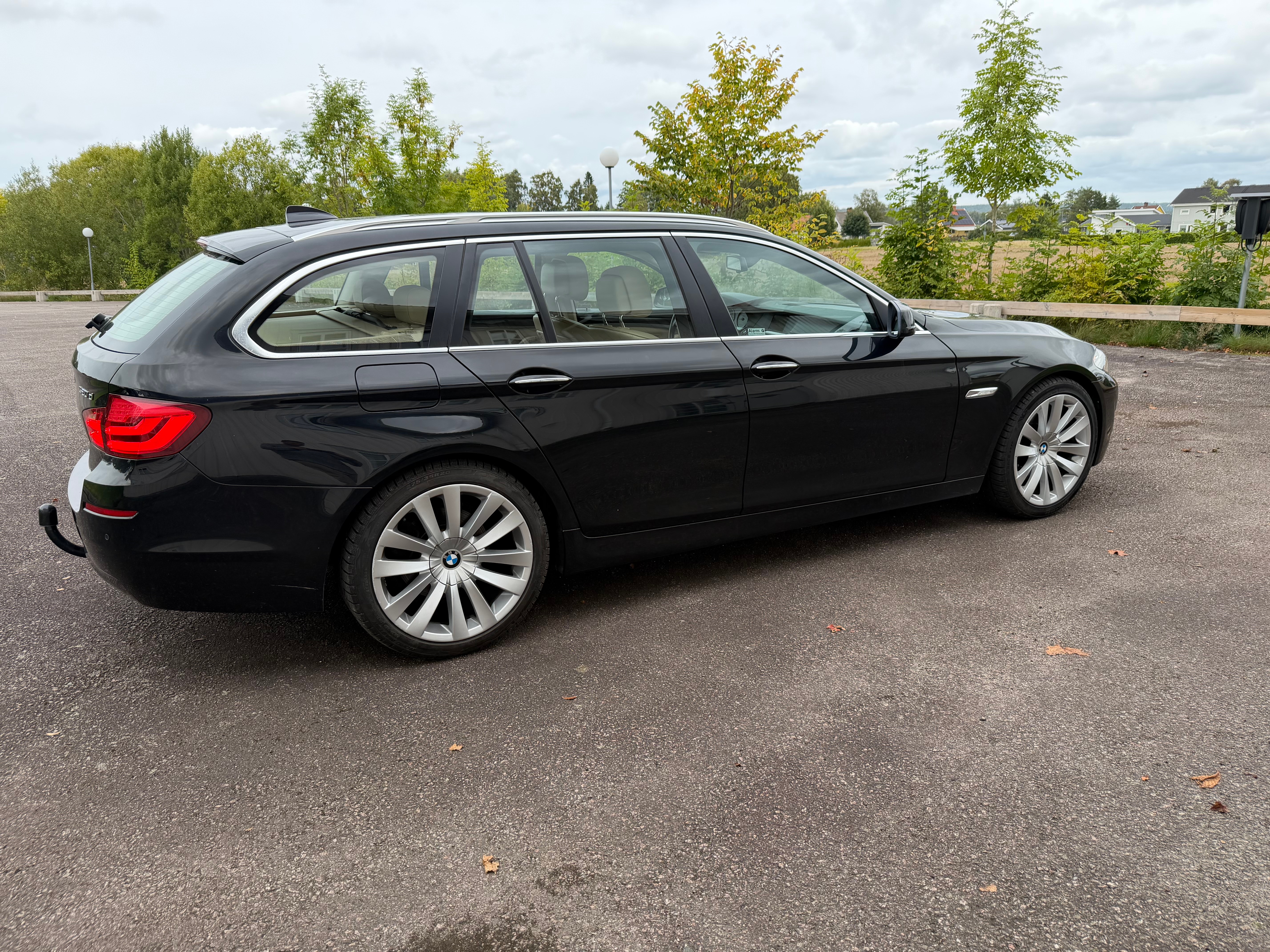 BMW 520 d Touring Steptronic 2013, kuva 5/10