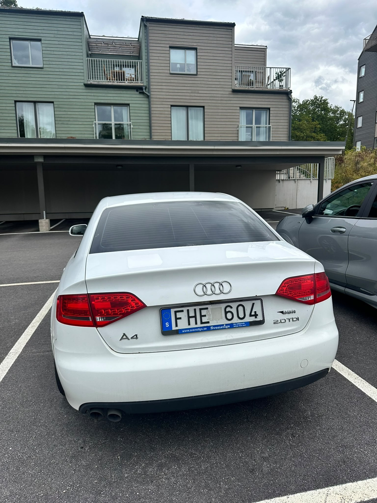 Audi A4 Sedan 2.0 TDI DPF Manuell 2010, kuva 5/5