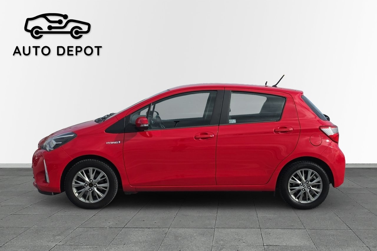 Toyota Yaris 2017, bild 2/10