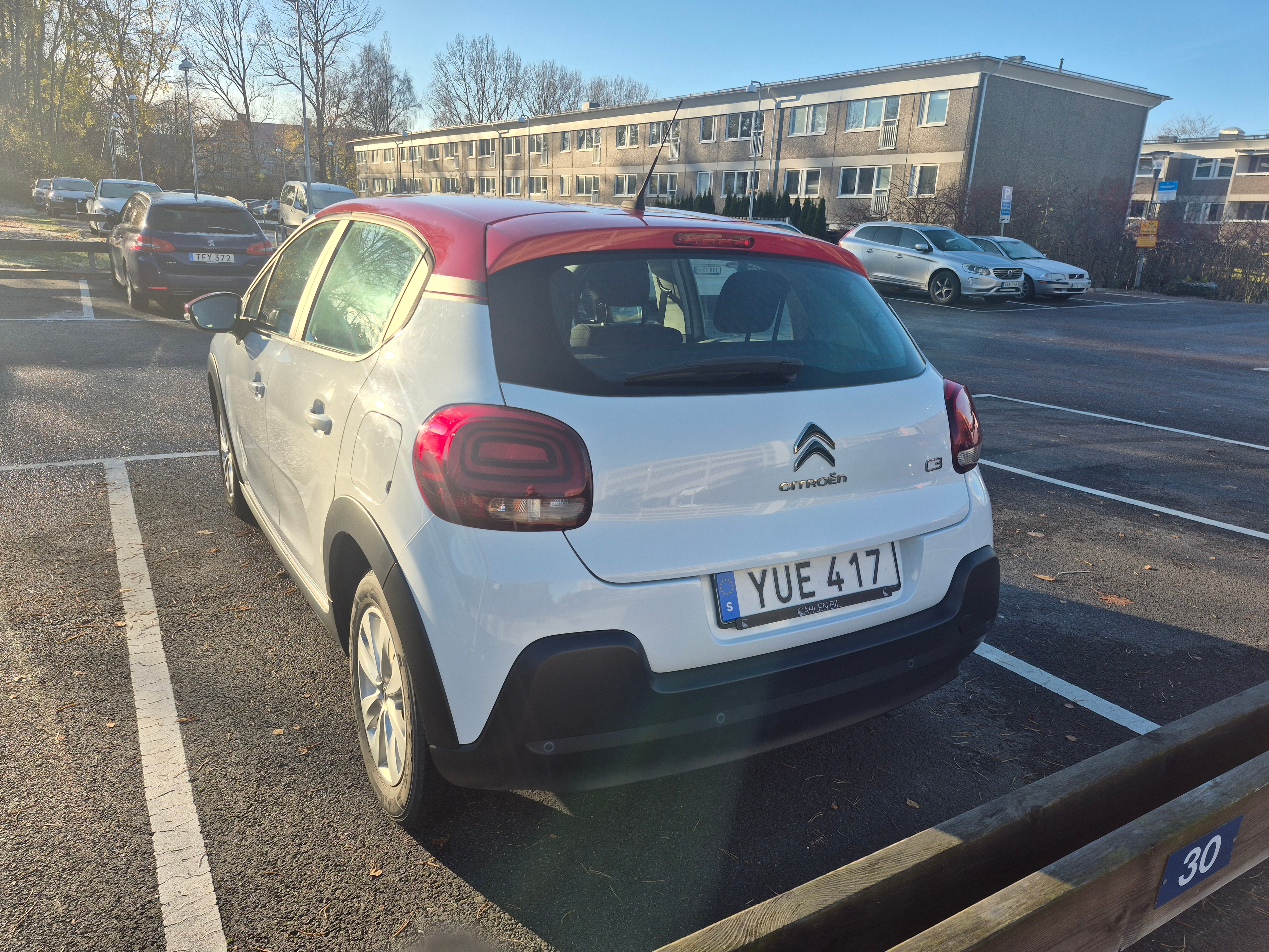 Citroen C3 1.2 PureTech 82 Manuell 2017, bild 3/6