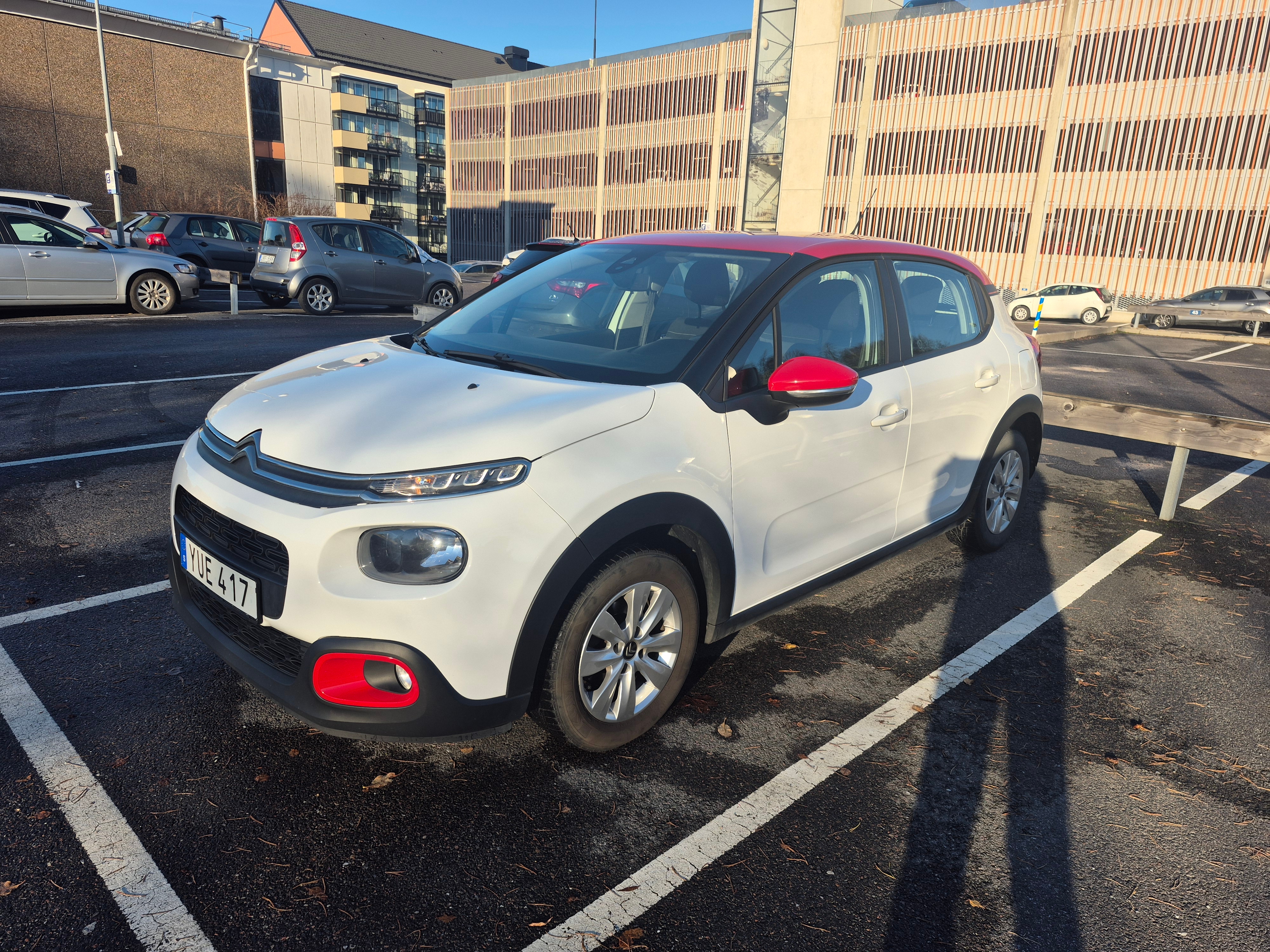 Citroen C3 1.2 PureTech 82 Manuell 2017, bild 2/6