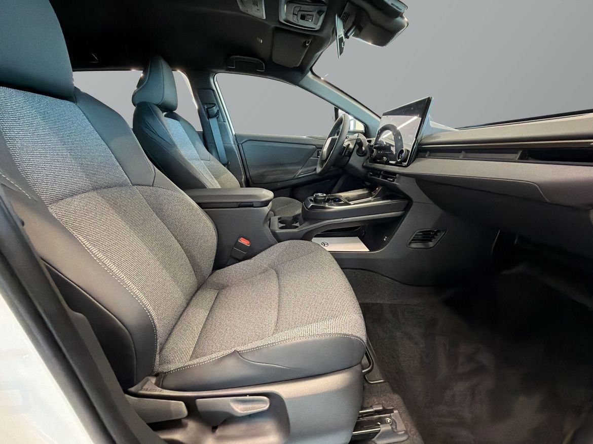 Toyota bZ4X ACTIVE TECH 2025, bild 7/10