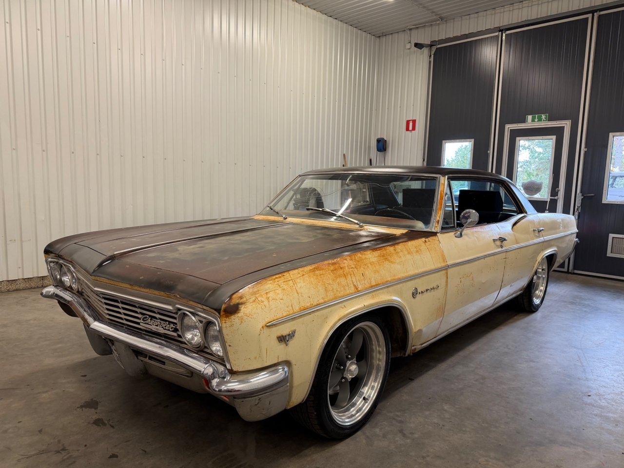 Chevrolet Impala 1966, kuva 4/10