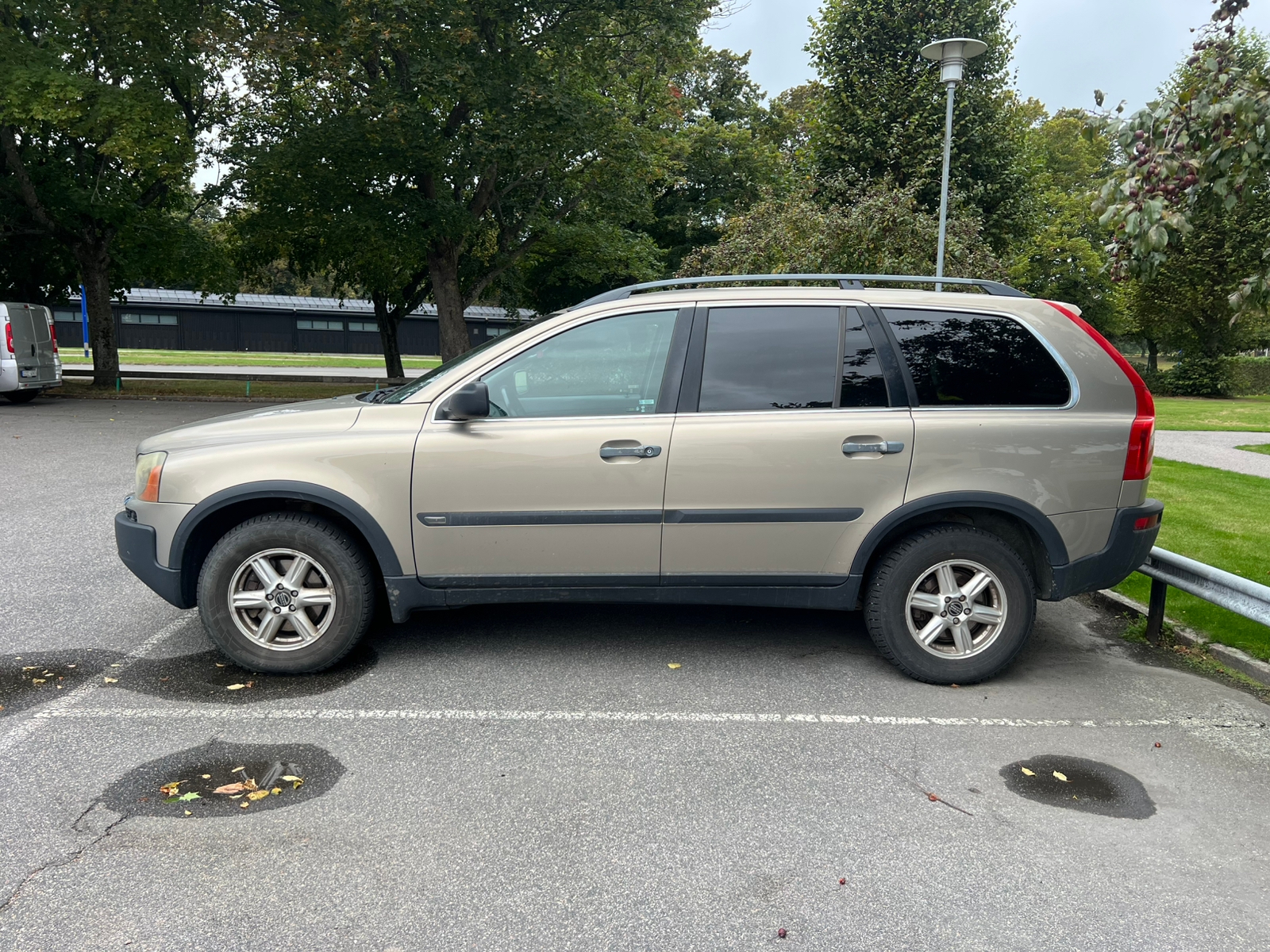 Volvo XC90 5-seater 2.5T AWD Manuell 2005, kuva 3/7