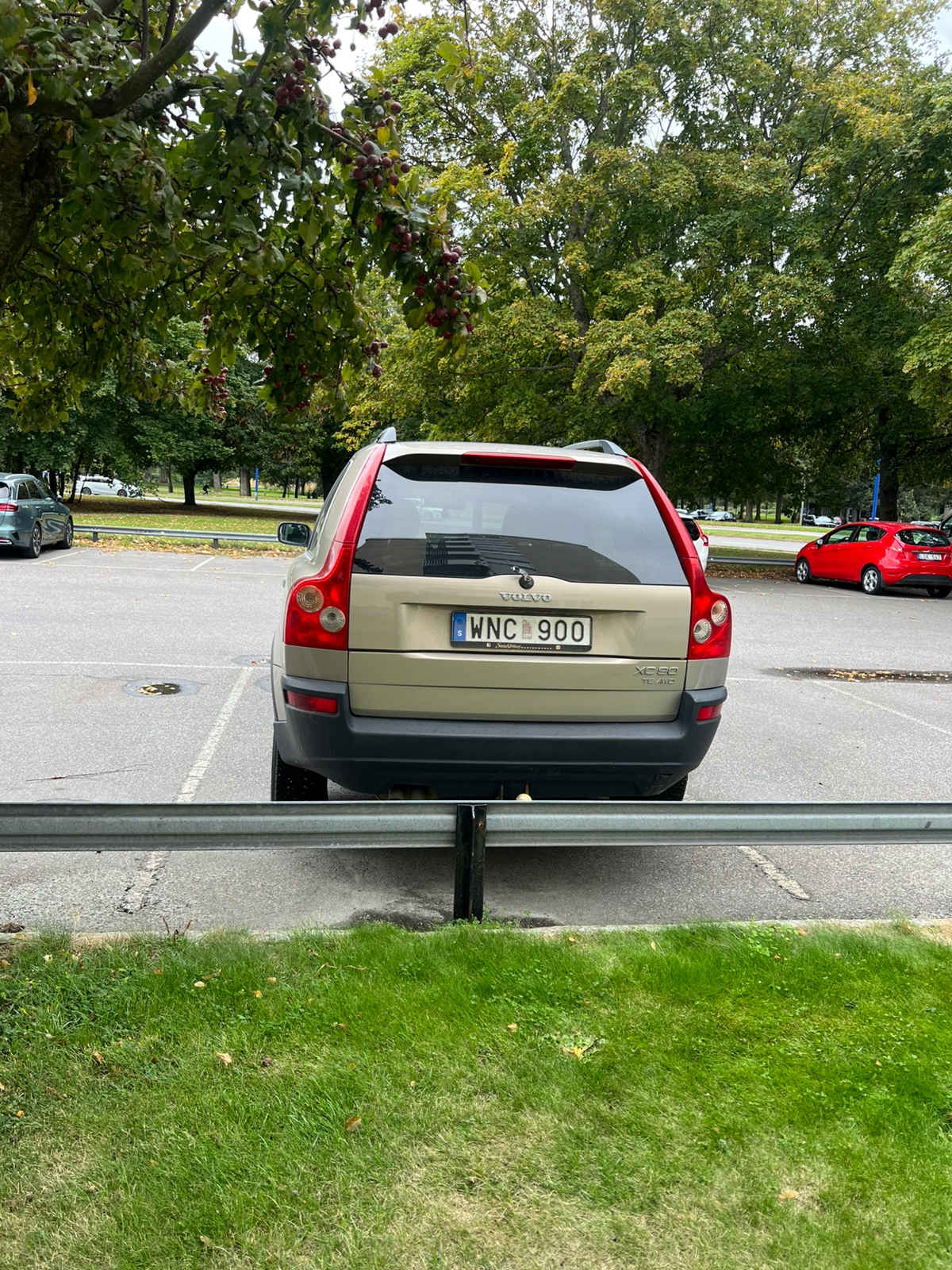 Volvo XC90 5-seater 2.5T AWD Manuell 2005, kuva 4/7