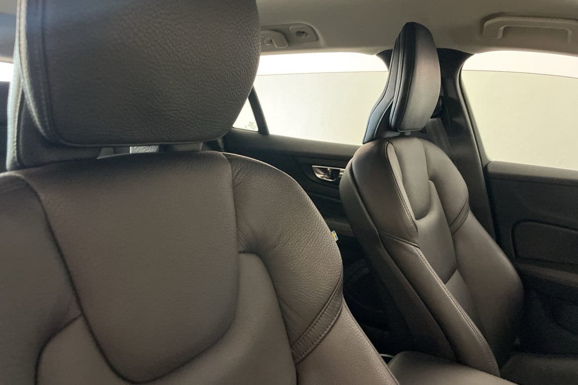 Volvo V60 T6 Plus Dark Edition 2025, kuva 7/8