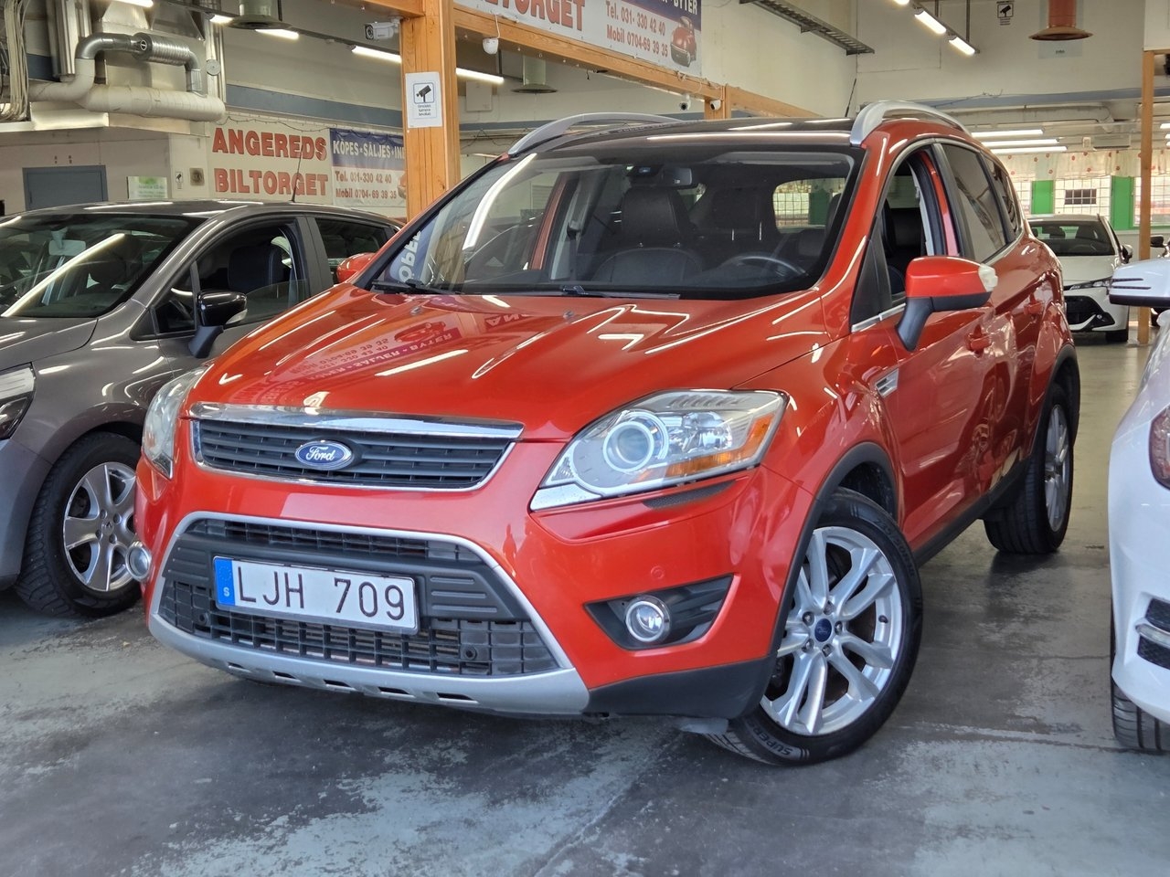 Ford Kuga 2011, kuva 2/10