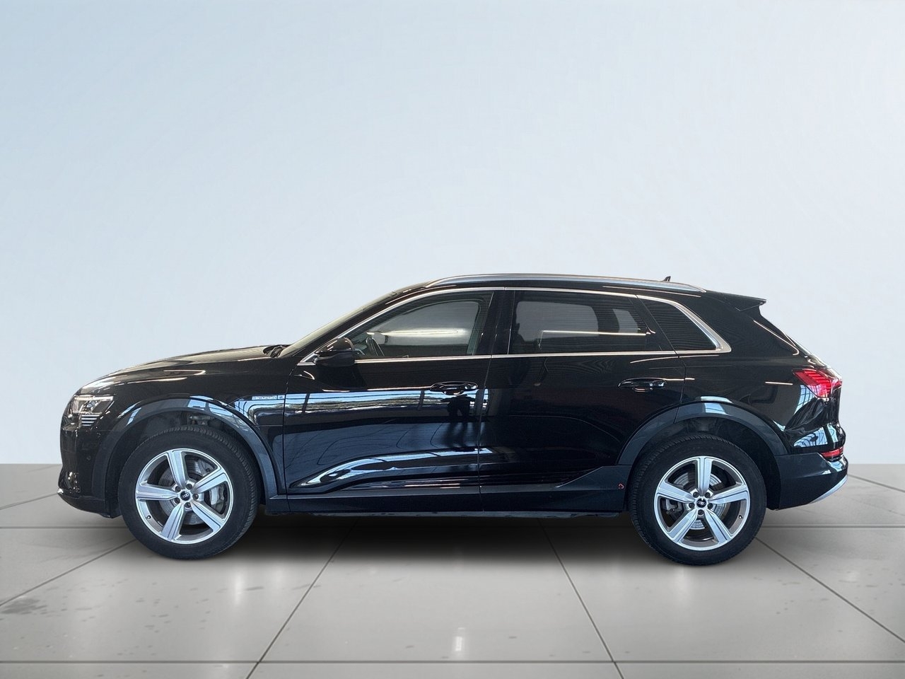 Audi e-tron 50quattro S&V-Hjul/drag 2023, bild 4/23