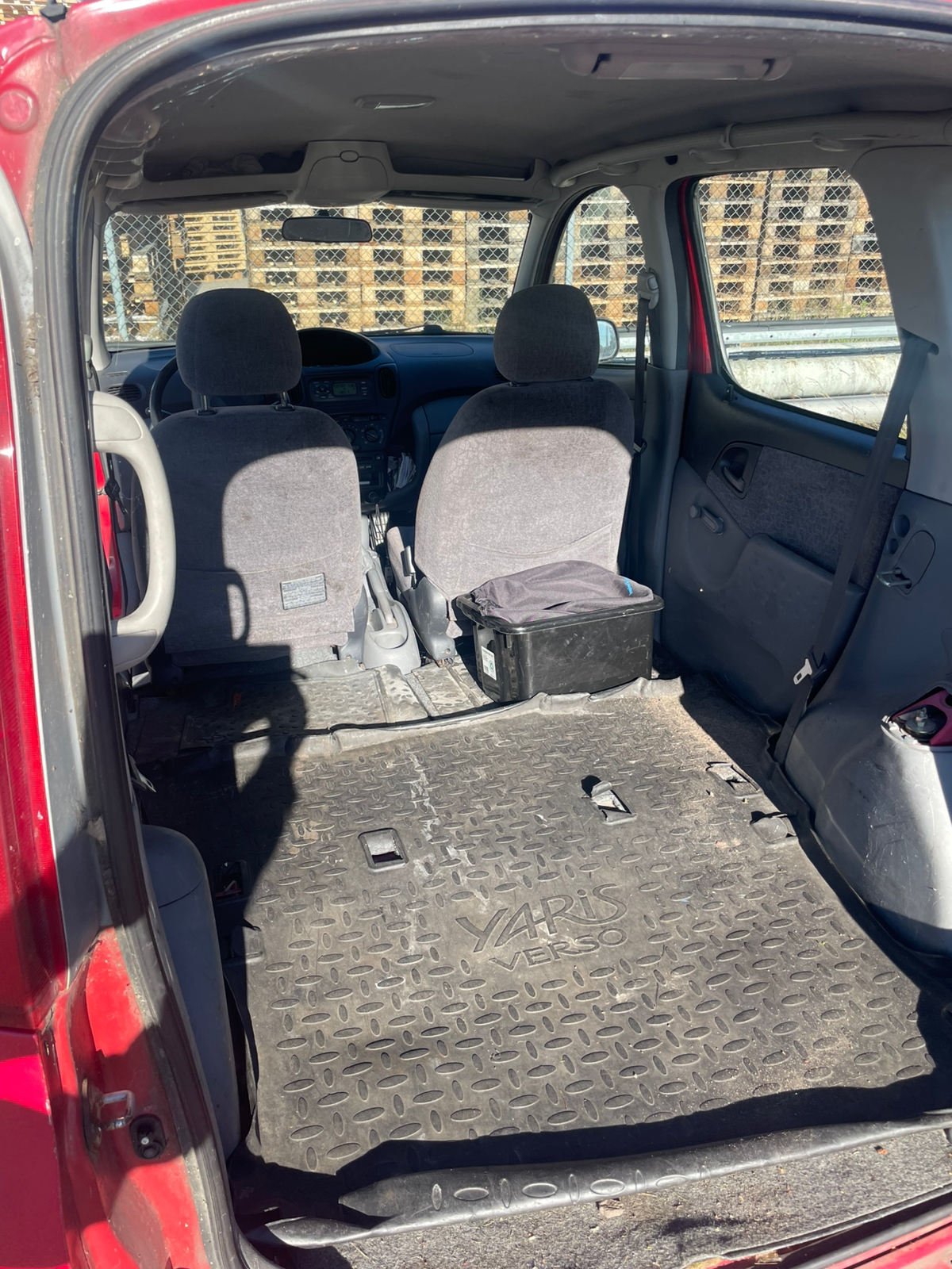 Toyota Yaris Verso 1.5 VVT-i Manuell 2000, photo 6/7
