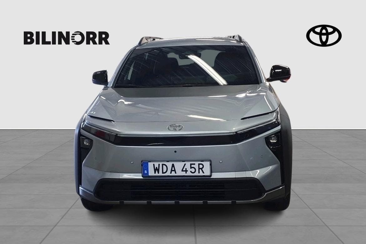 Toyota bZ4X AWD 74.7 kWh Active Tech 2026, kuva 5/10