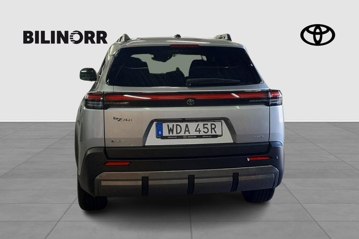 Toyota bZ4X AWD 74.7 kWh Active Tech 2026, kuva 4/10
