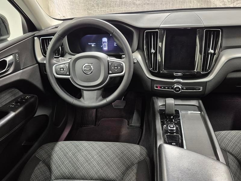 Volvo XC60 2023, kuva 6/10