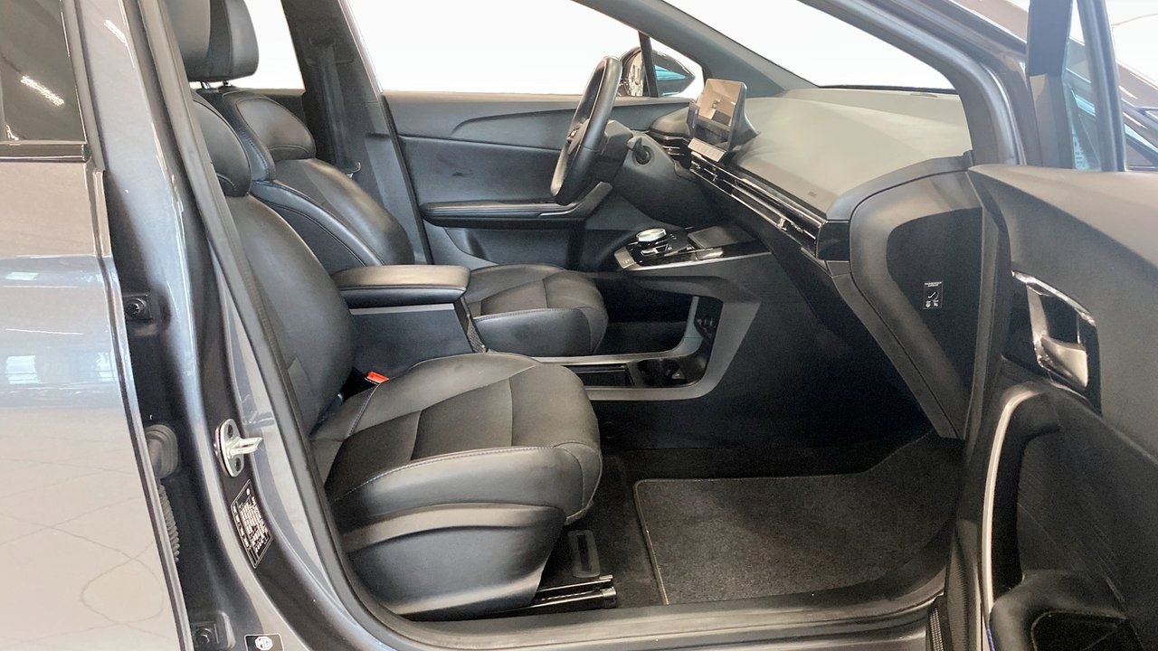 MG MG4 Long Range Luxury 64kWh (204hk) 2023, kuva 3/10