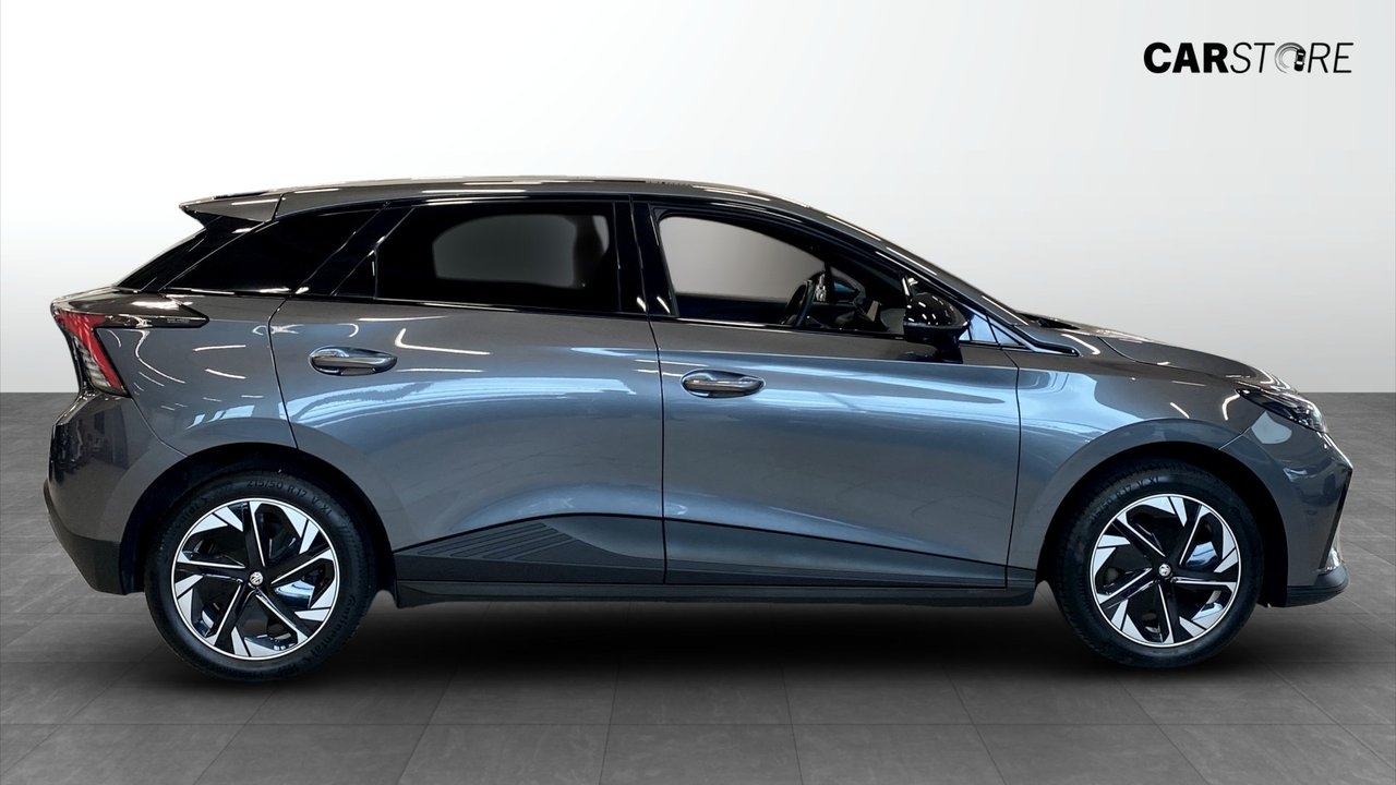 MG MG4 Long Range Luxury 64kWh (204hk) 2023, kuva 6/10