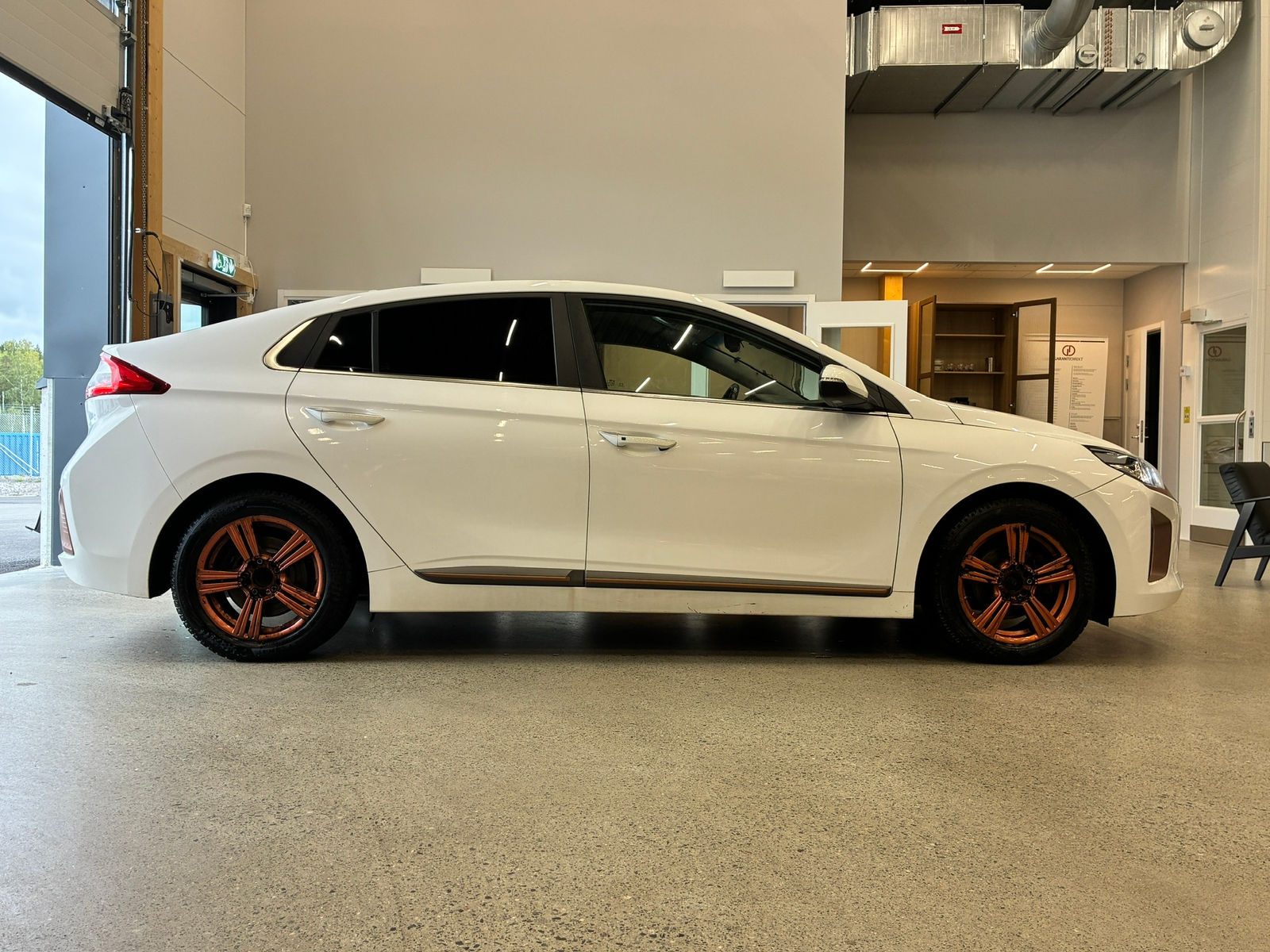 Hyundai Ioniq Electric 28 kWh 2017, bild 3/10