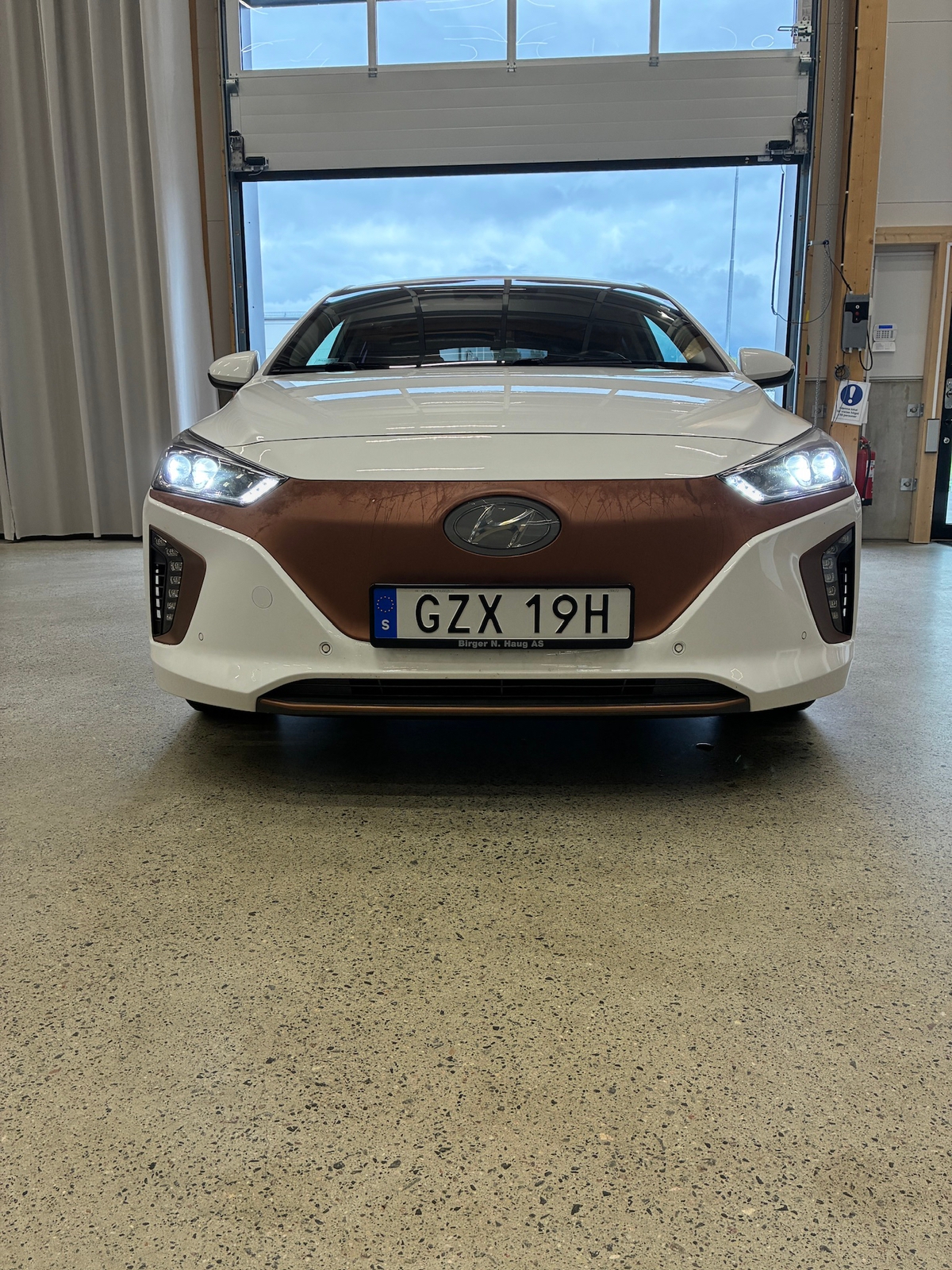 Hyundai Ioniq