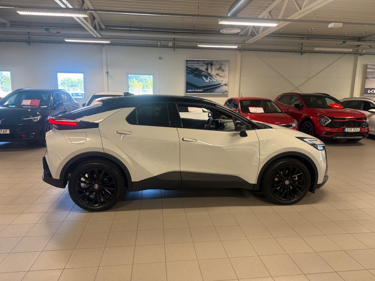 Toyota C-HR 2024, bild 4/10
