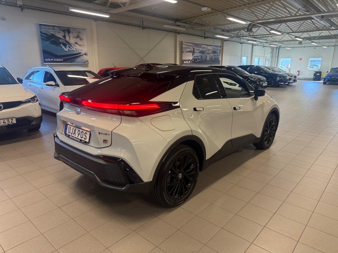 Toyota C-HR 2024, bild 3/10
