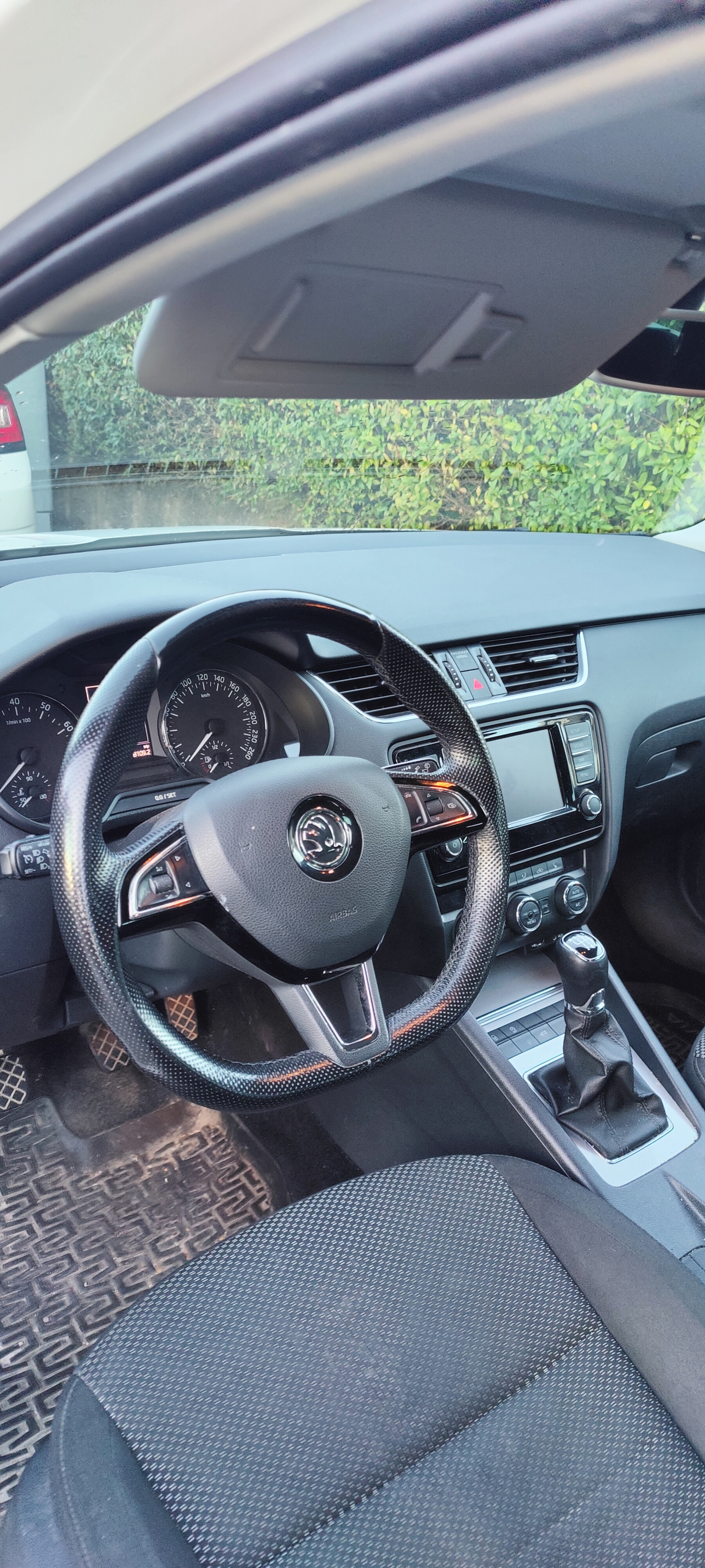 Skoda Octavia Kombi 1.0 TSI Manuell 2017, bild 5/10