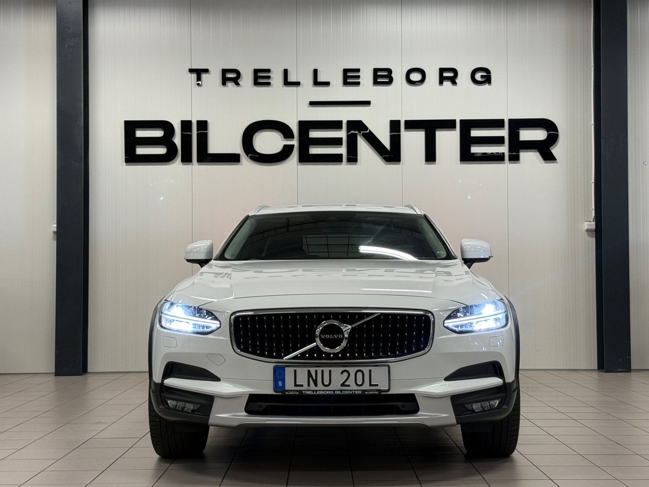 Volvo V90 Cross Country 2020, kuva 6/10