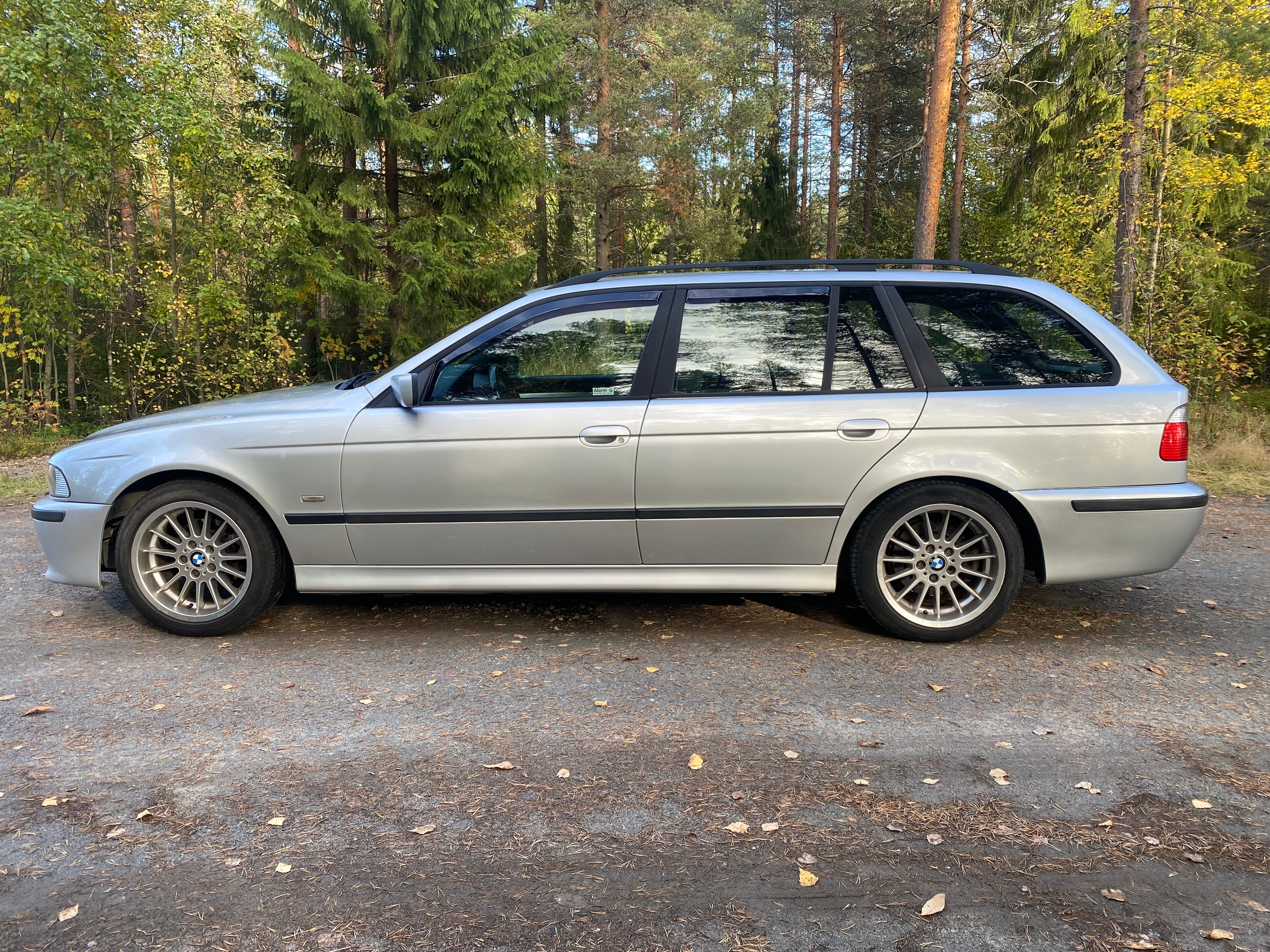 BMW 525 i Touring Automatisk 2003, kuva 3/10