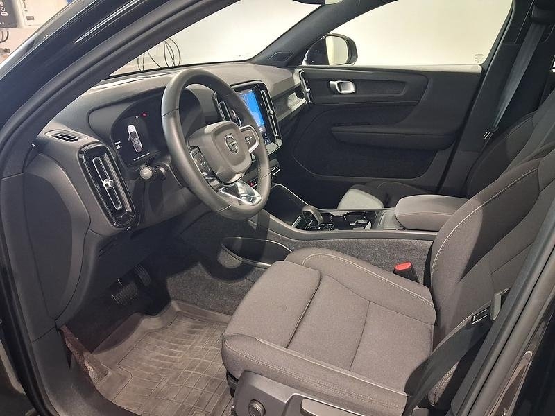 Volvo C40 2024, photo 2/7