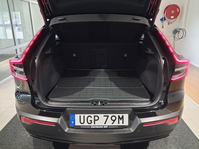 Volvo C40 2024, photo 6/7