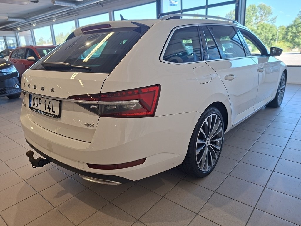 Skoda Superb 2021, bild 4/10