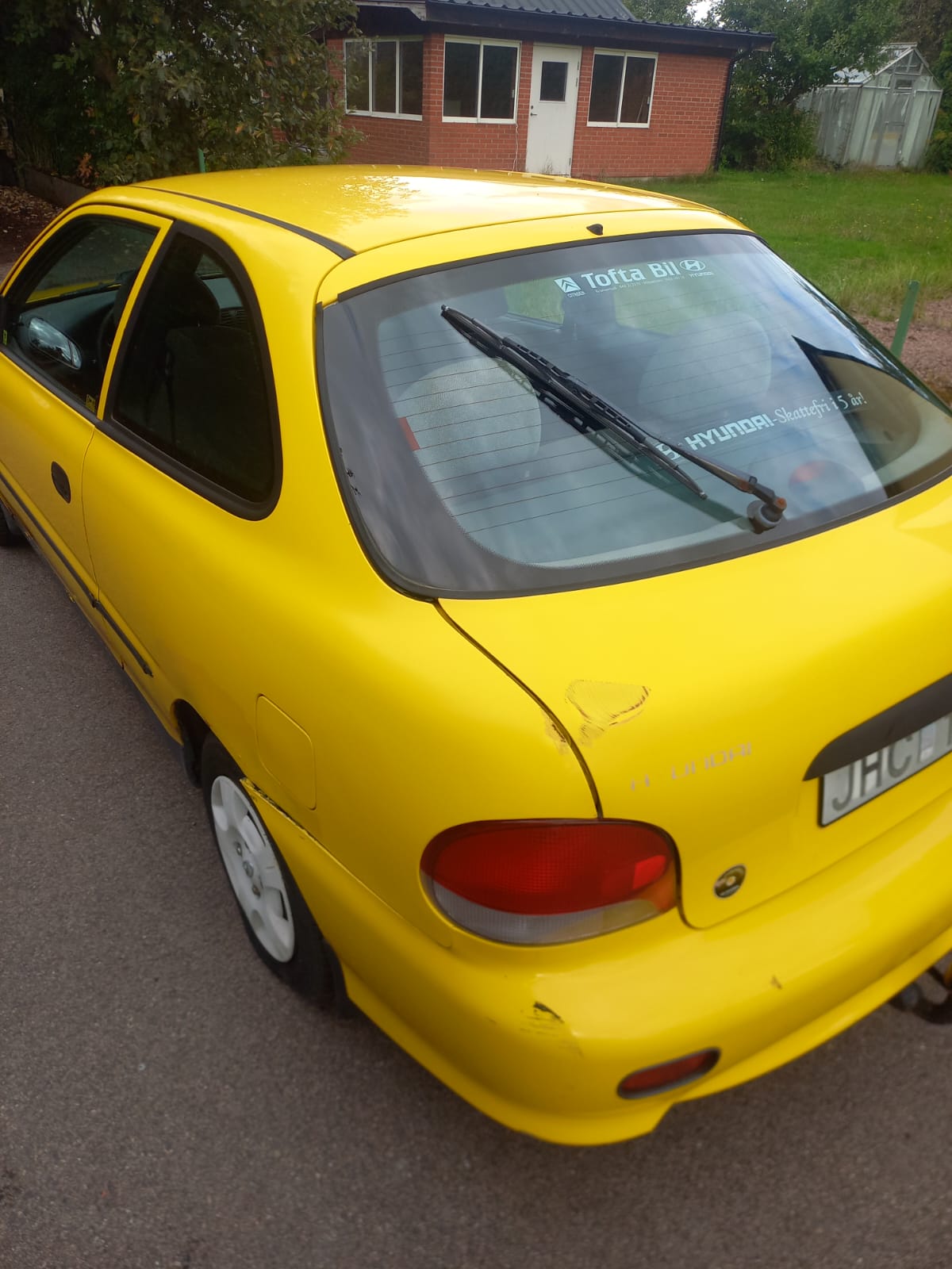Hyundai Accent 3-dörrar 1.5 Manuell 1999, bild 2/10