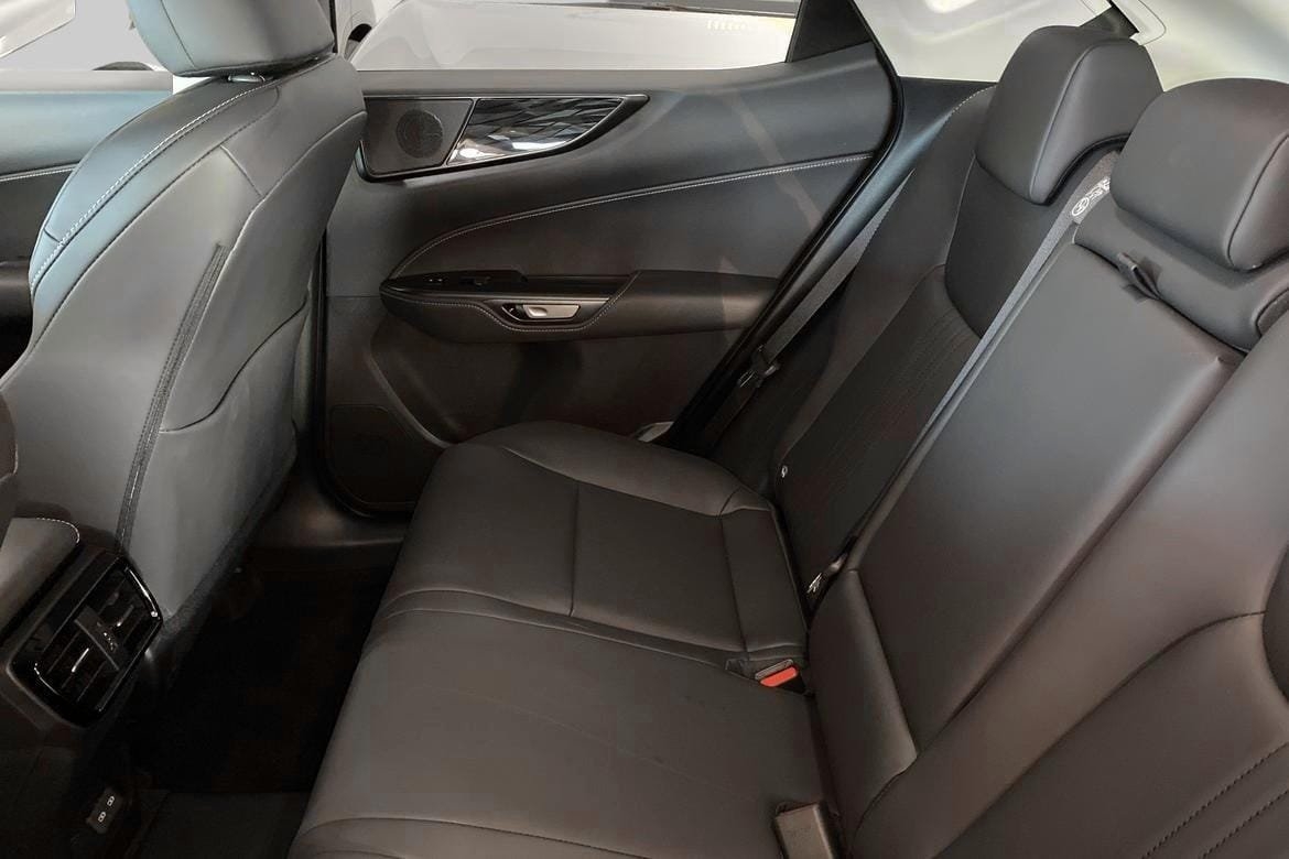 Lexus NX 450h+ Business Plus 2026, photo 7/10