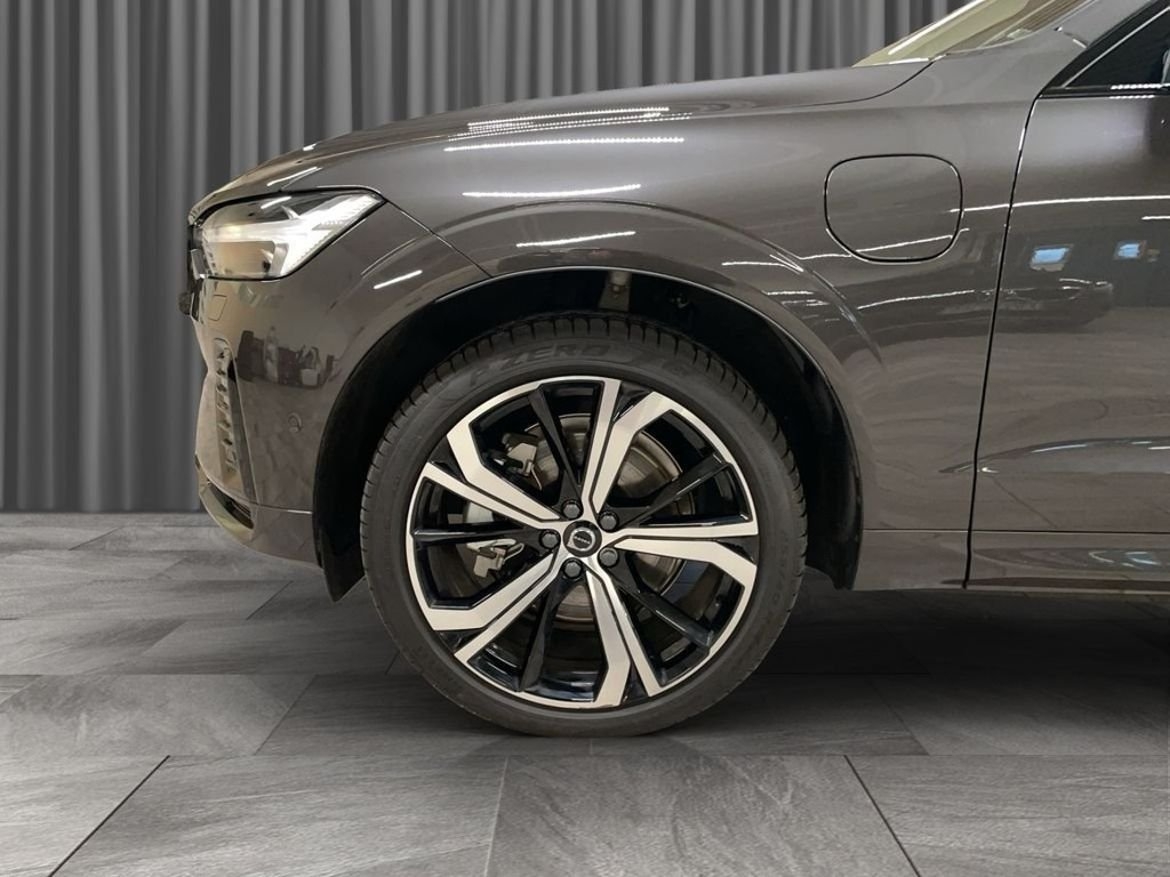 Volvo XC60 T6 Plus Dark Edition 2025, bild 4/10