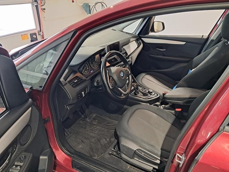 BMW 218 d GRAN TOURER 2016, bild 5/8