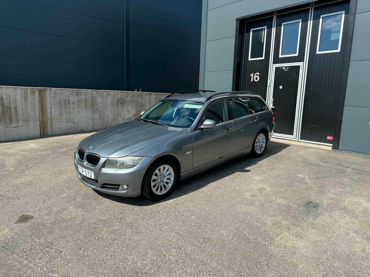 BMW 320