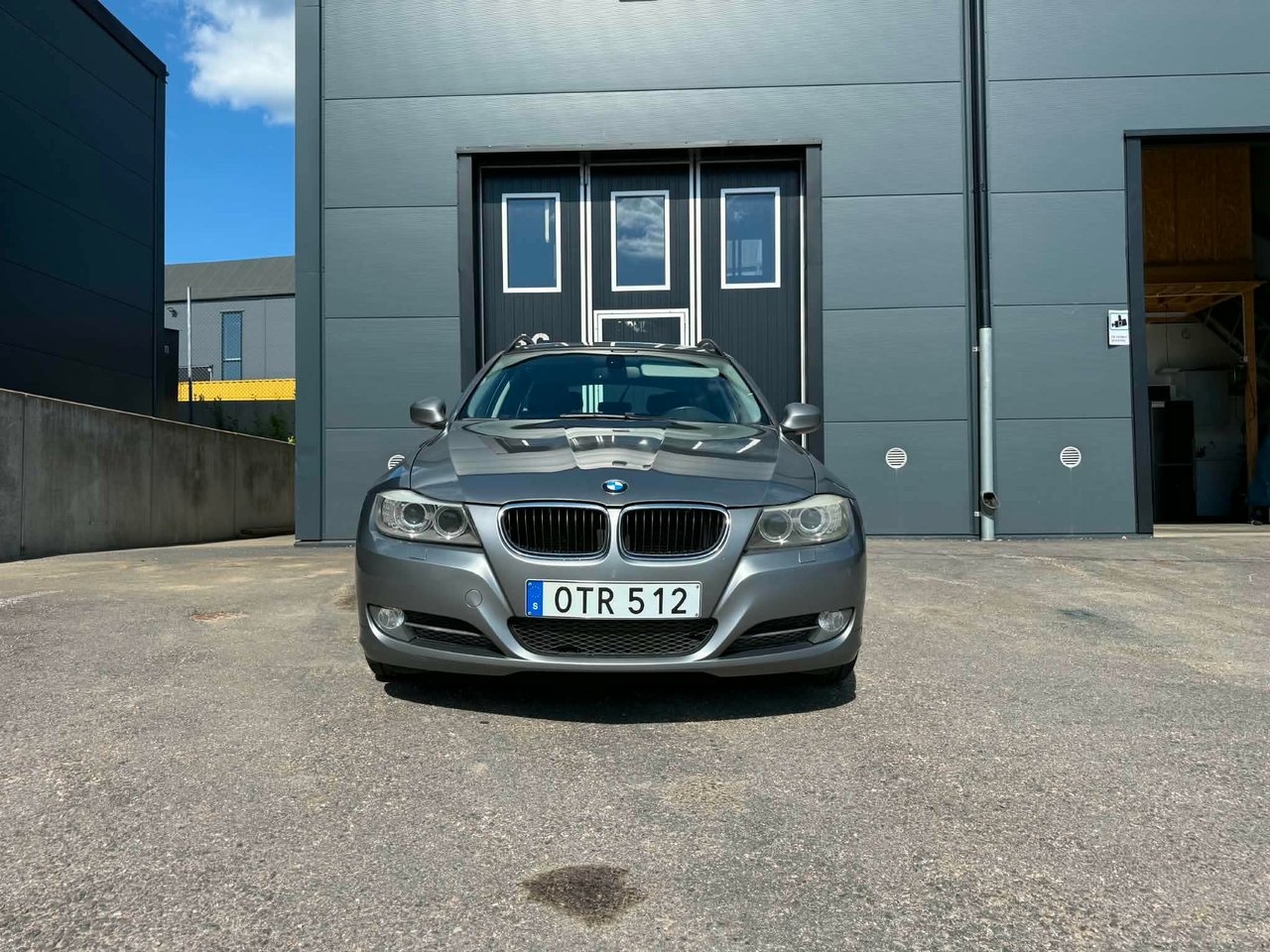BMW 320 d xDrive Touring Comfort Euro 5 2009, bild 4/6