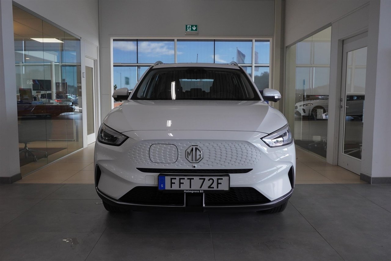 MG ZS Lux 70kWh 2023, bild 3/9