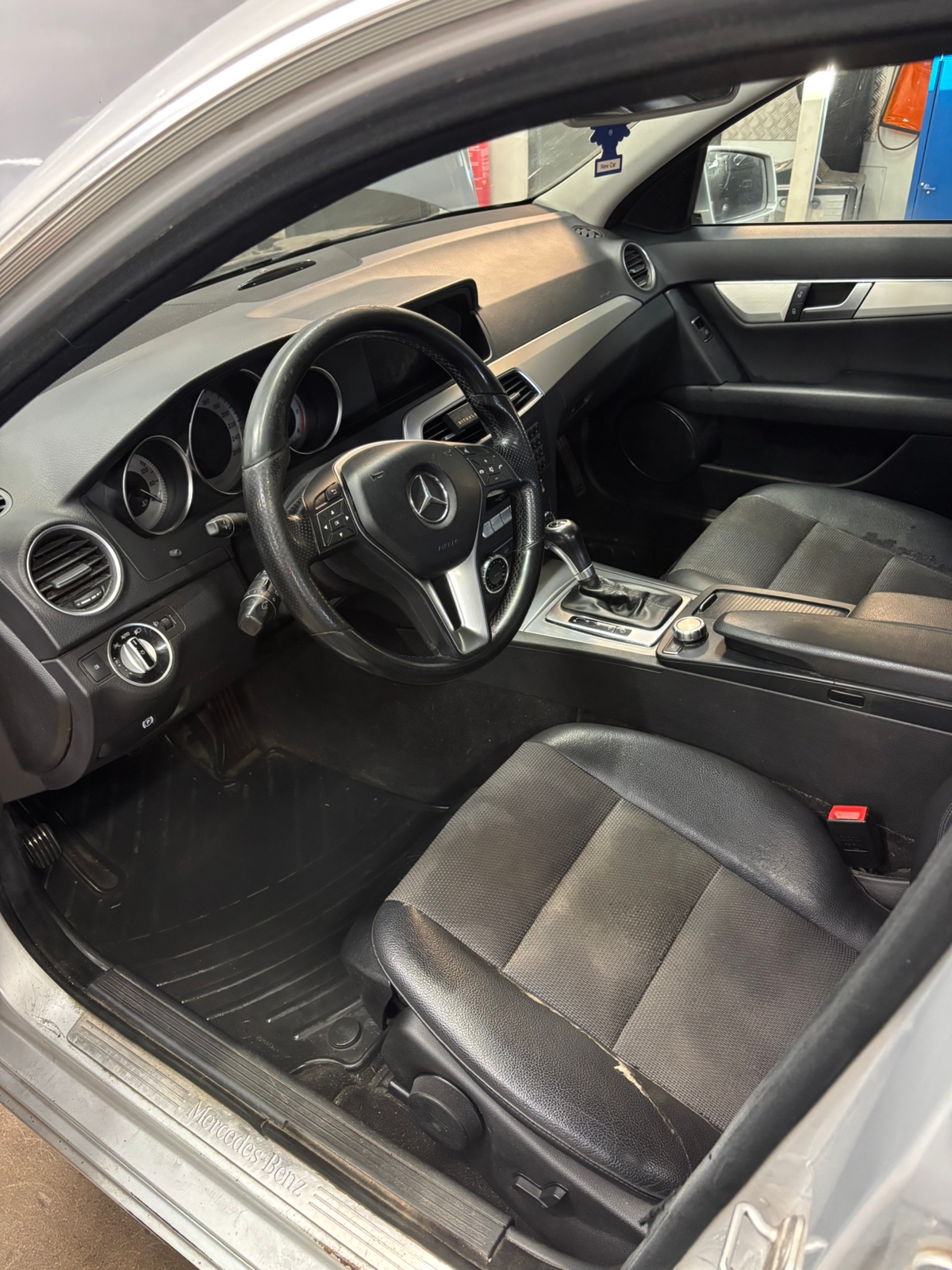 Mercedes-Benz C 2012, bild 6/9