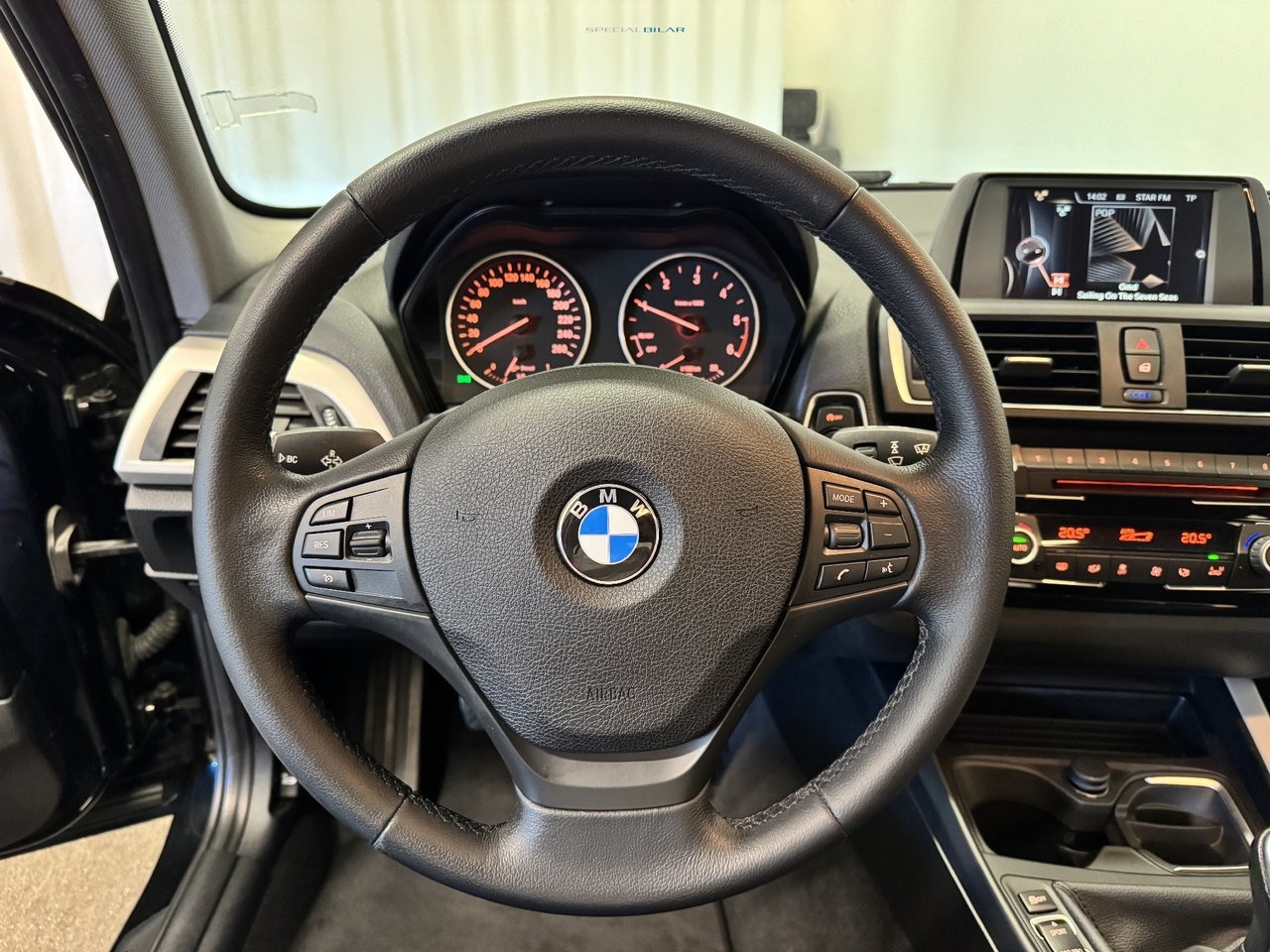 BMW 116 d 5-dörrars Advantage 2016, bild 6/10