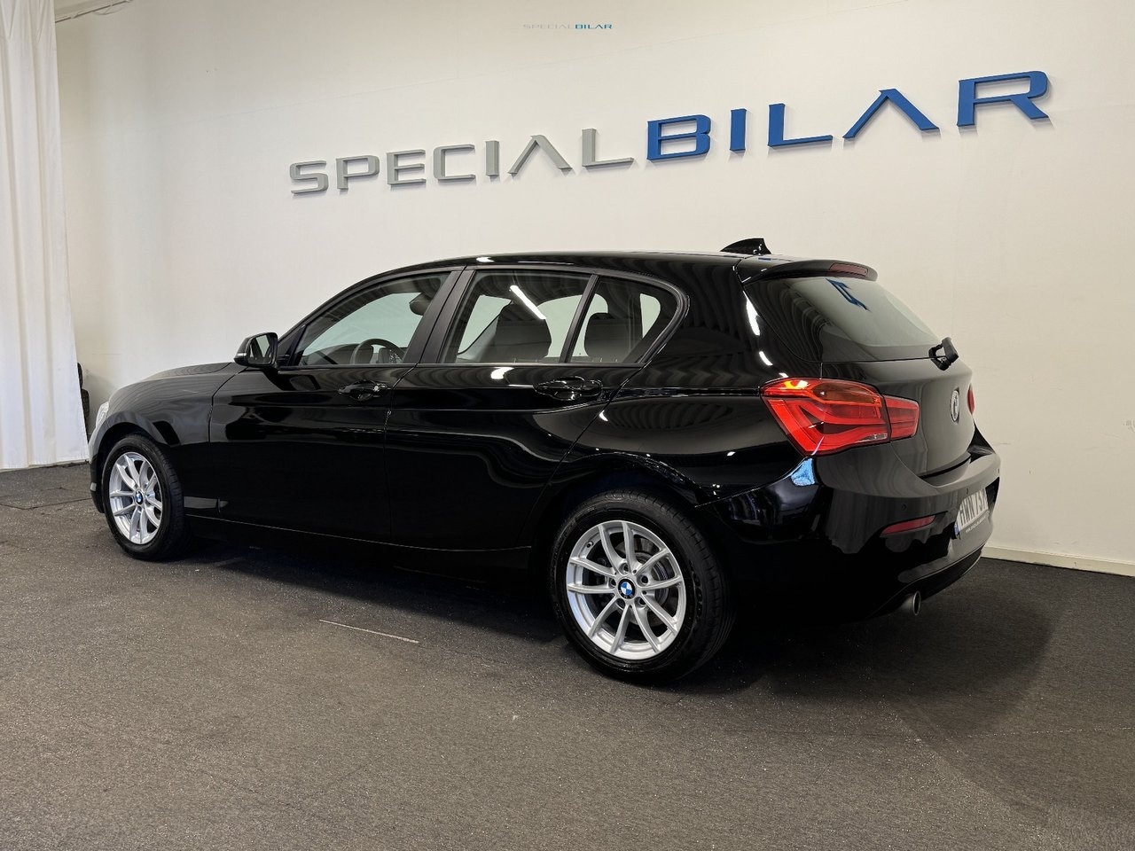 BMW 116 d 5-dörrars Advantage 2016, bild 3/10