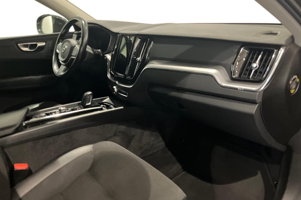 Volvo XC60 B4 AWD Diesel Mom Adv Edt 2021, bild 7/10