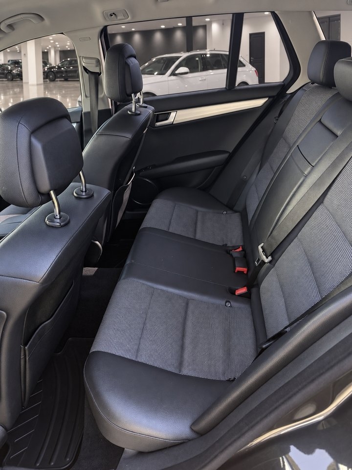 Mercedes-Benz C 2012, bild 7/10