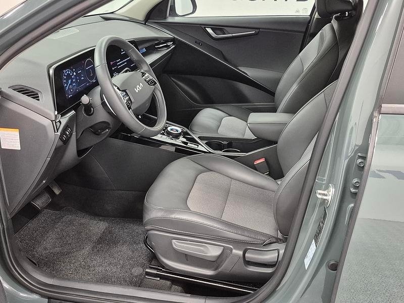 Kia Niro Plug in 2023, bild 2/9