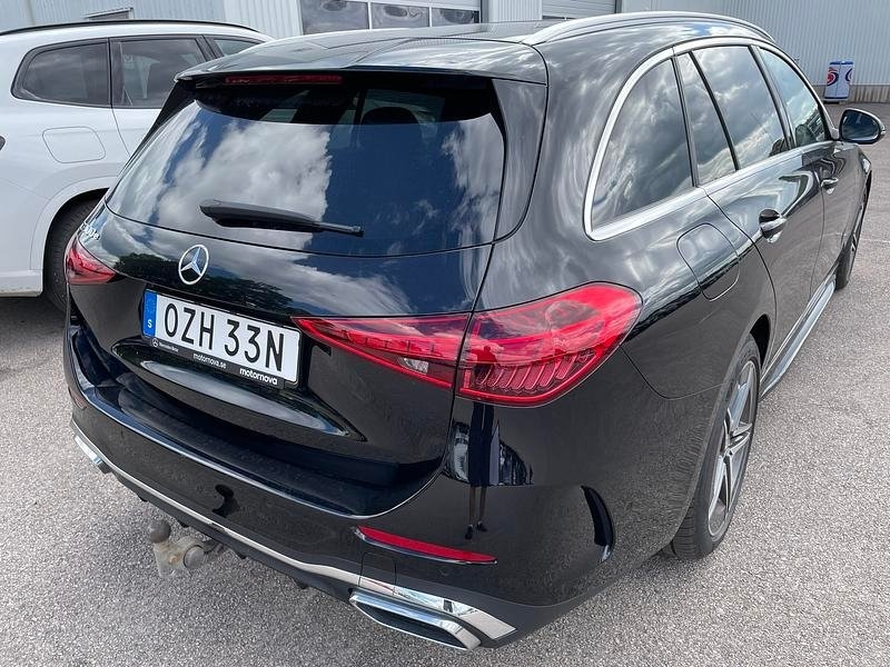 Mercedes-Benz C 300 e KOMBI AMG Plug in 2024, bild 3/5