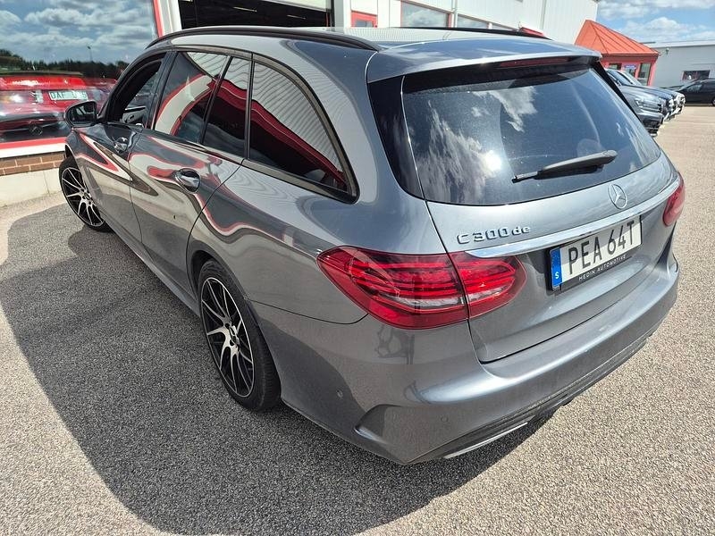 Mercedes-Benz C 300 de COMBI AMG 2021, bild 4/7