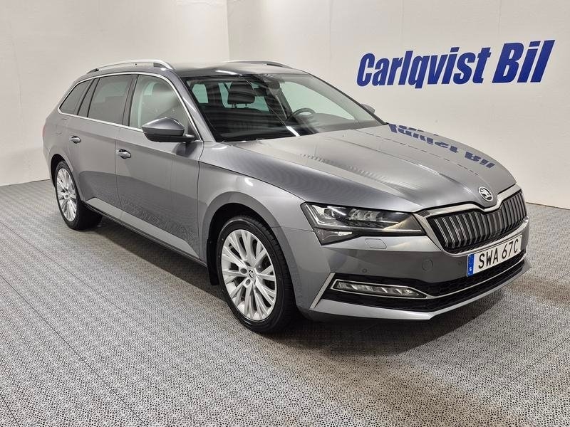 Skoda Superb iV COMBI Plug in 2024, bild 3/10